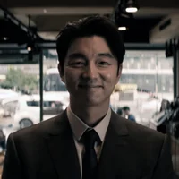 Gong Yoo salesman