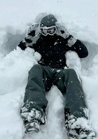 Snowboarder