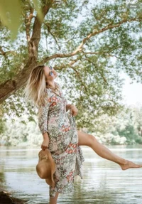 Outdoorsy mom