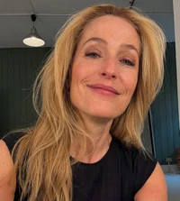 Gillian Anderson