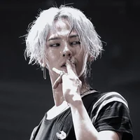 G-DRAGON 