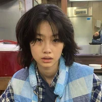 Jung hoyeon