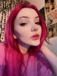 Ника Яплакса 