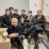 Stray kids 
