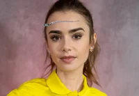 Teacher Lily Collin 