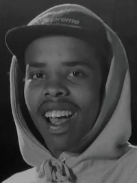 002 - EARL SWEATSHIR