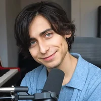Aidan gallagher 