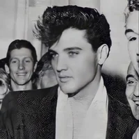 ELVIS PRESLEY