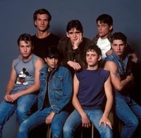 02 THE OUTSIDERS