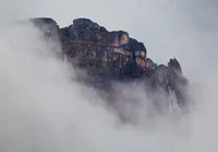 Uagadou Sch of Magic