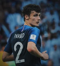 12 BENJAMIN PAVARD