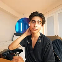 Aidan gallagher 