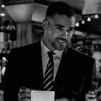 01 - DEREK MORGAN