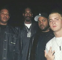 D12