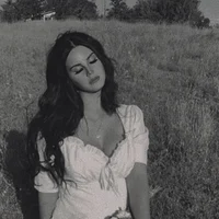 10 Lana Del Rey