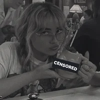 02 Sabrina Carpenter