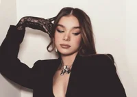 Hailee Steinfeld