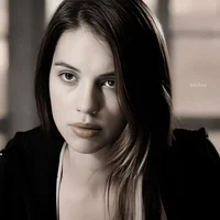 21 - CORA HALE