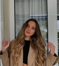 Isabela Navarro 
