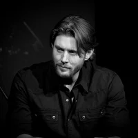25 JENSEN ACKLES
