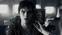 R - Warm Bodies 