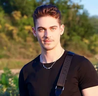 Hero Fiennes Tiffin