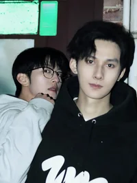 沈文琅       垂诞