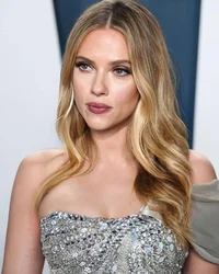 Scarlett Johansson 