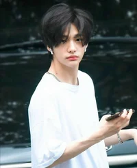 Hwang Hyunjin 