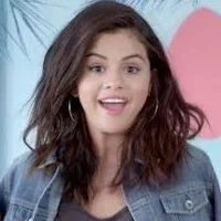 Selena Gomez 