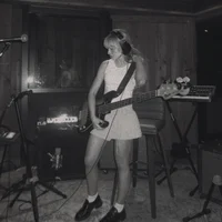 02 Sabrina Carpenter