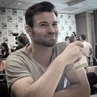 Daniel Gillies