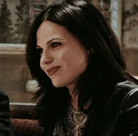 01 - Regina Mills