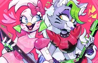 Roxy and Chica