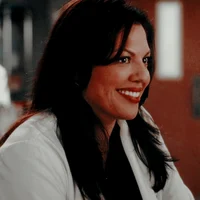 32 CALLIE TORRES