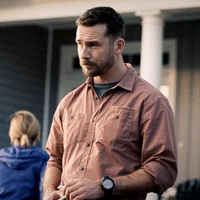 Barry Sloane 
