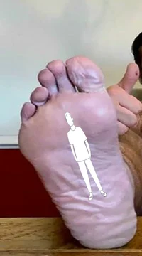 Отчим раздавил вас 