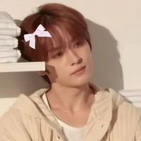 02 - Lee Know