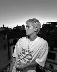 00- Kerah Fitzgerald