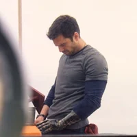 04 - BUCKY B