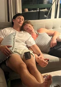 preg Shane Hollander