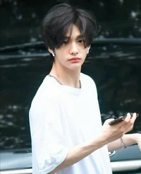 Hwang Hyunjin
