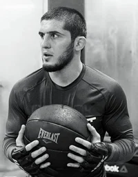 Islam Makhachev 