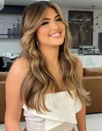 Mariana Menezes 