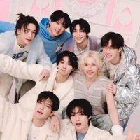 Stray Kids