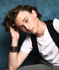 Wyatt Oleff