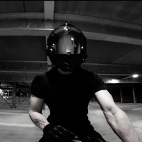 Romain - Biker