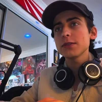 Aidan gallagher 
