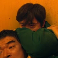 Hwang in-ho-frontman