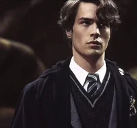 Tom M Riddle